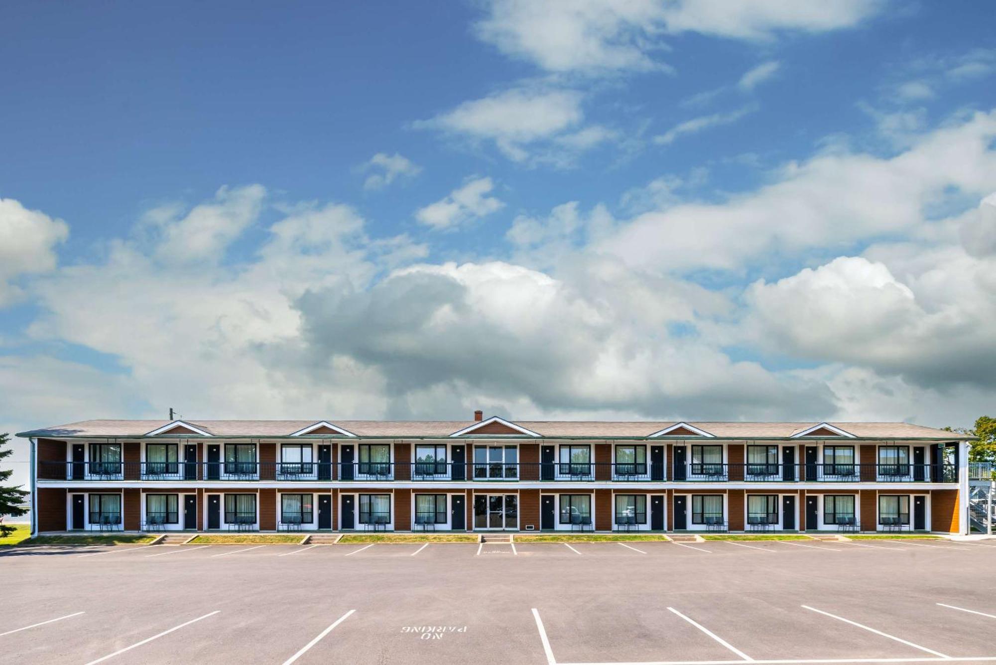 Quality Inn & Suites Garden Of The Gulf Summerside Luaran gambar